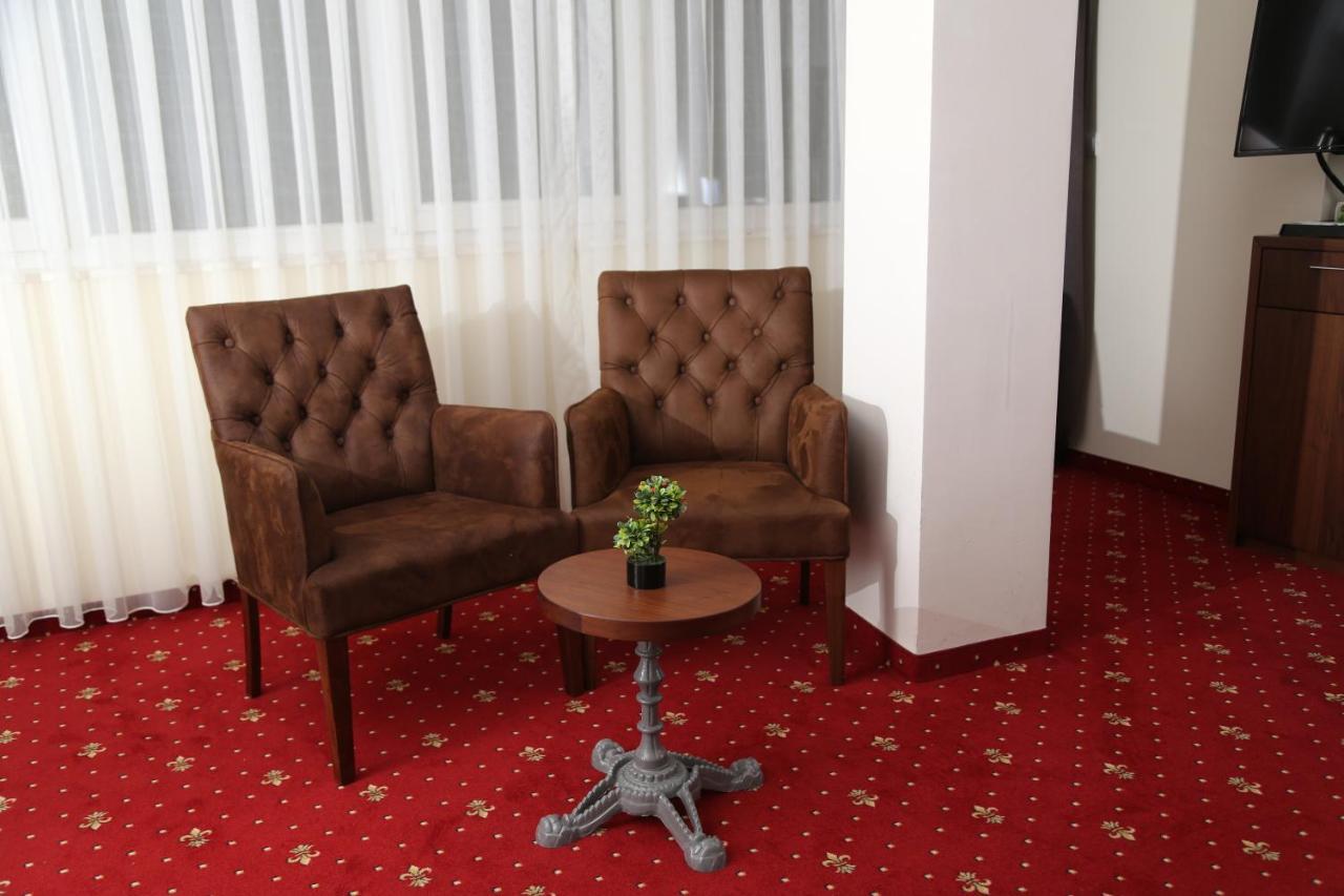 City Hotel 프리즈렌 외부 사진